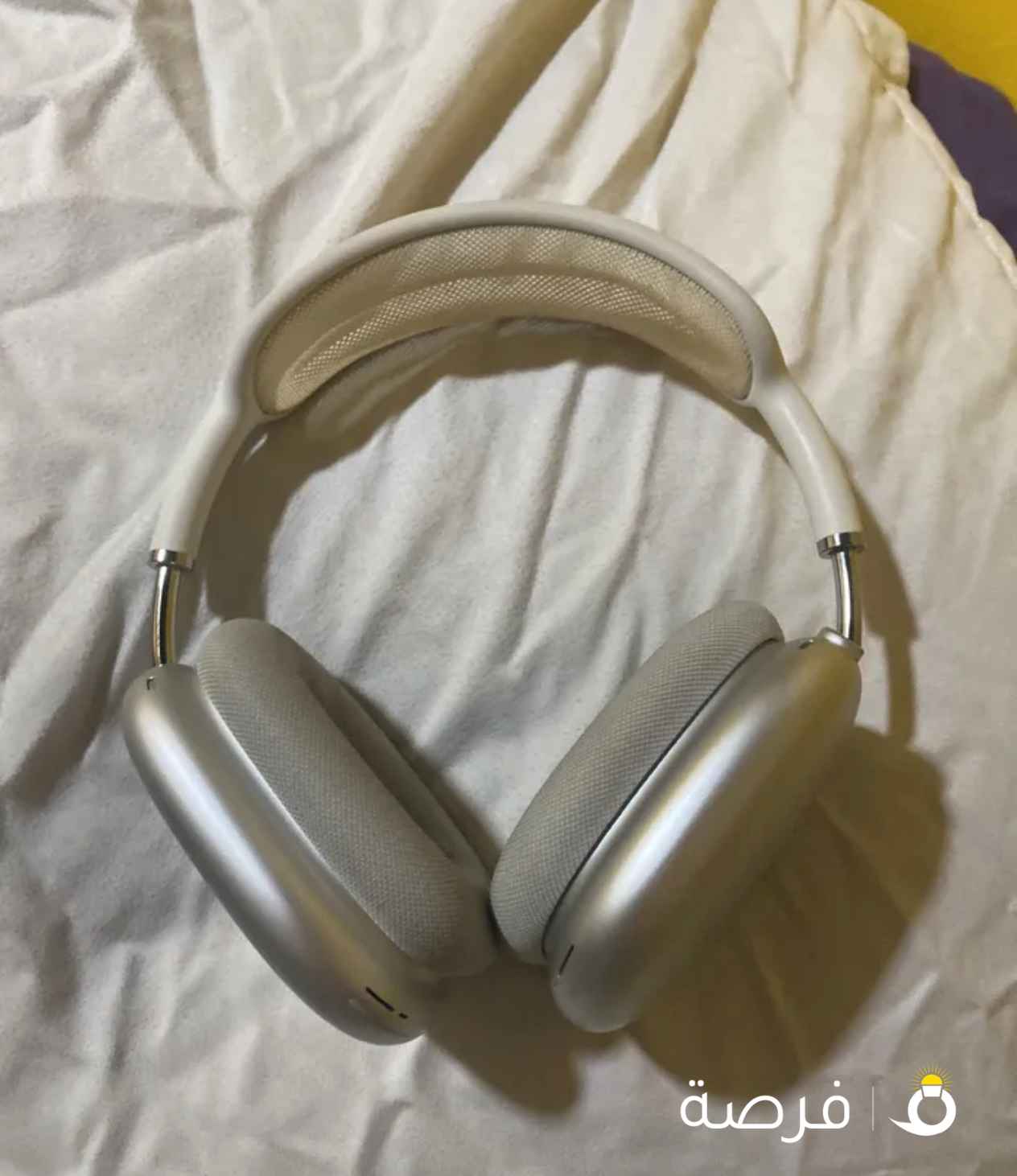 Apple airpods max lightning version