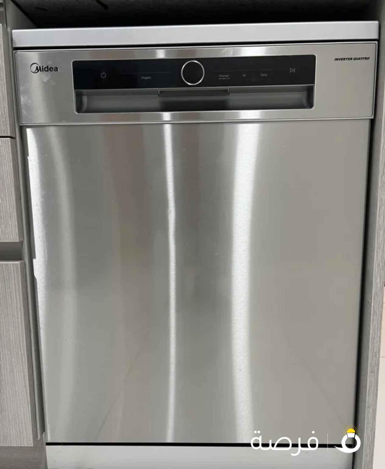 Media Dishwasher 15 placement(warranty till 2027 August)