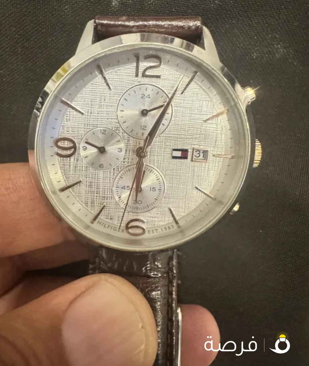 ساعه تومي هيلفيغر