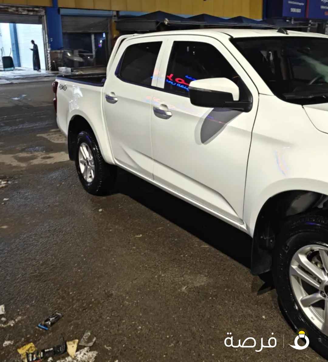 ايسوزو Dmax المالك الاول