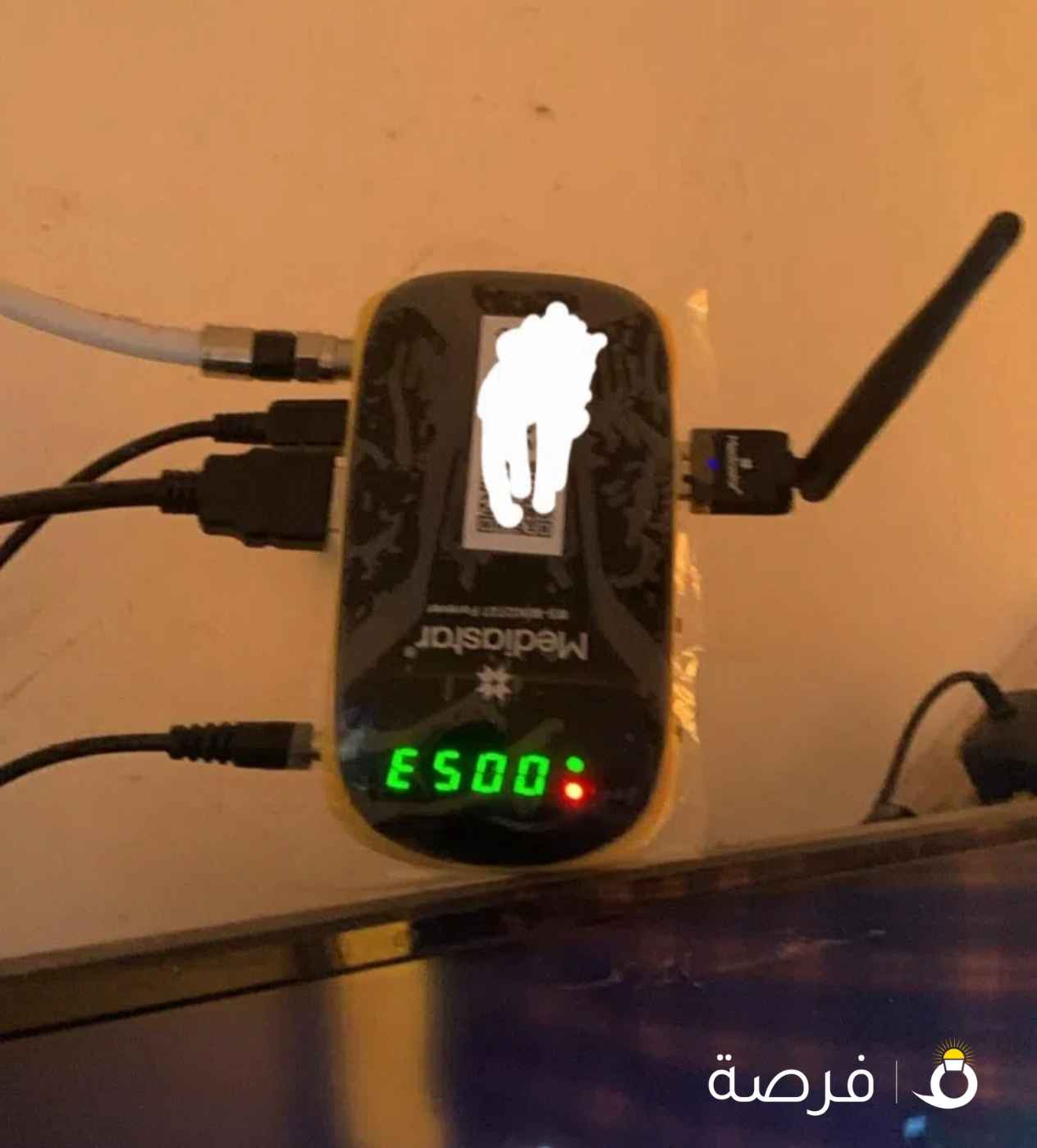 رسيفر عليه مهكر عليه كل قنوات بين وكمان احدث الافلام والمسلسلات