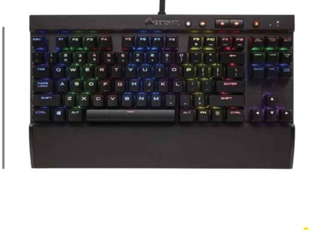 للبيع كيبورد كورسير وهايبر اكس وقطع اخرى أقرأ الوصف