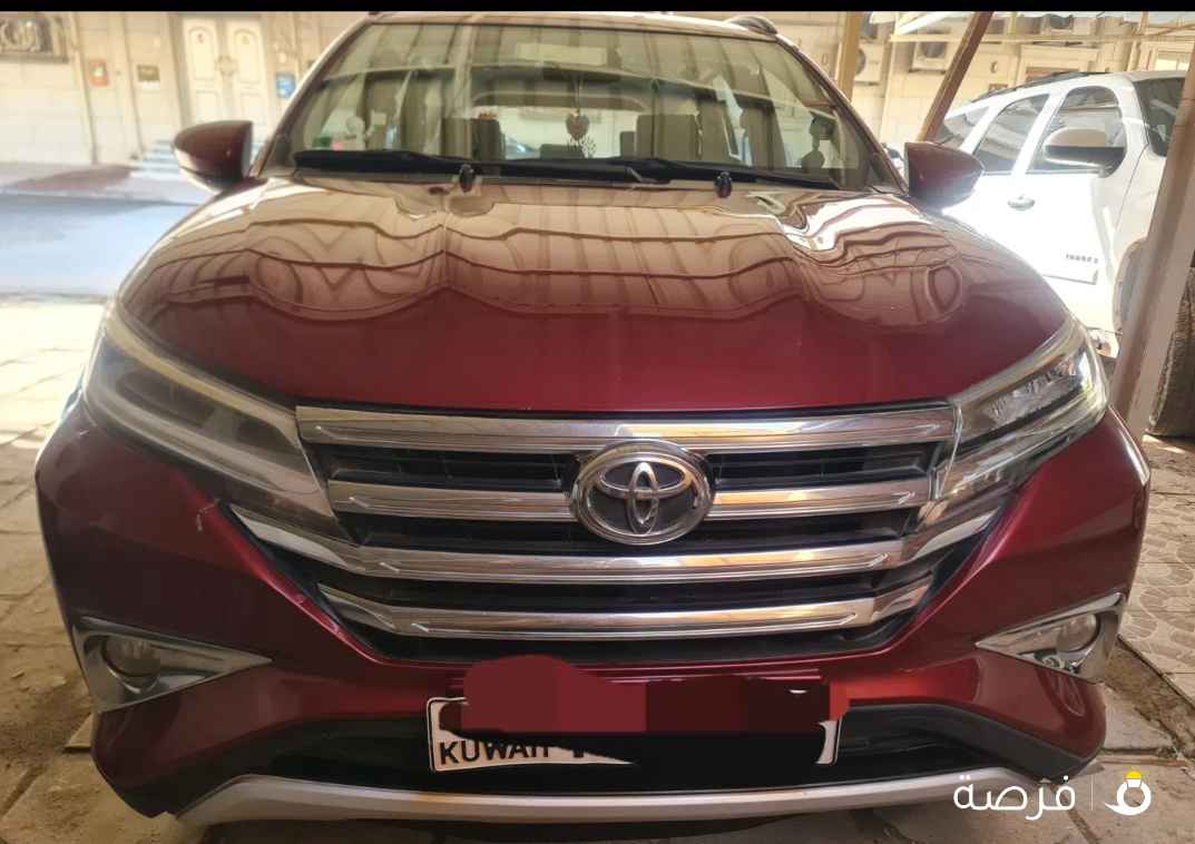 سيارة تويوتا رش موديل 2023 سبع مقاعد بحالة ممتازة