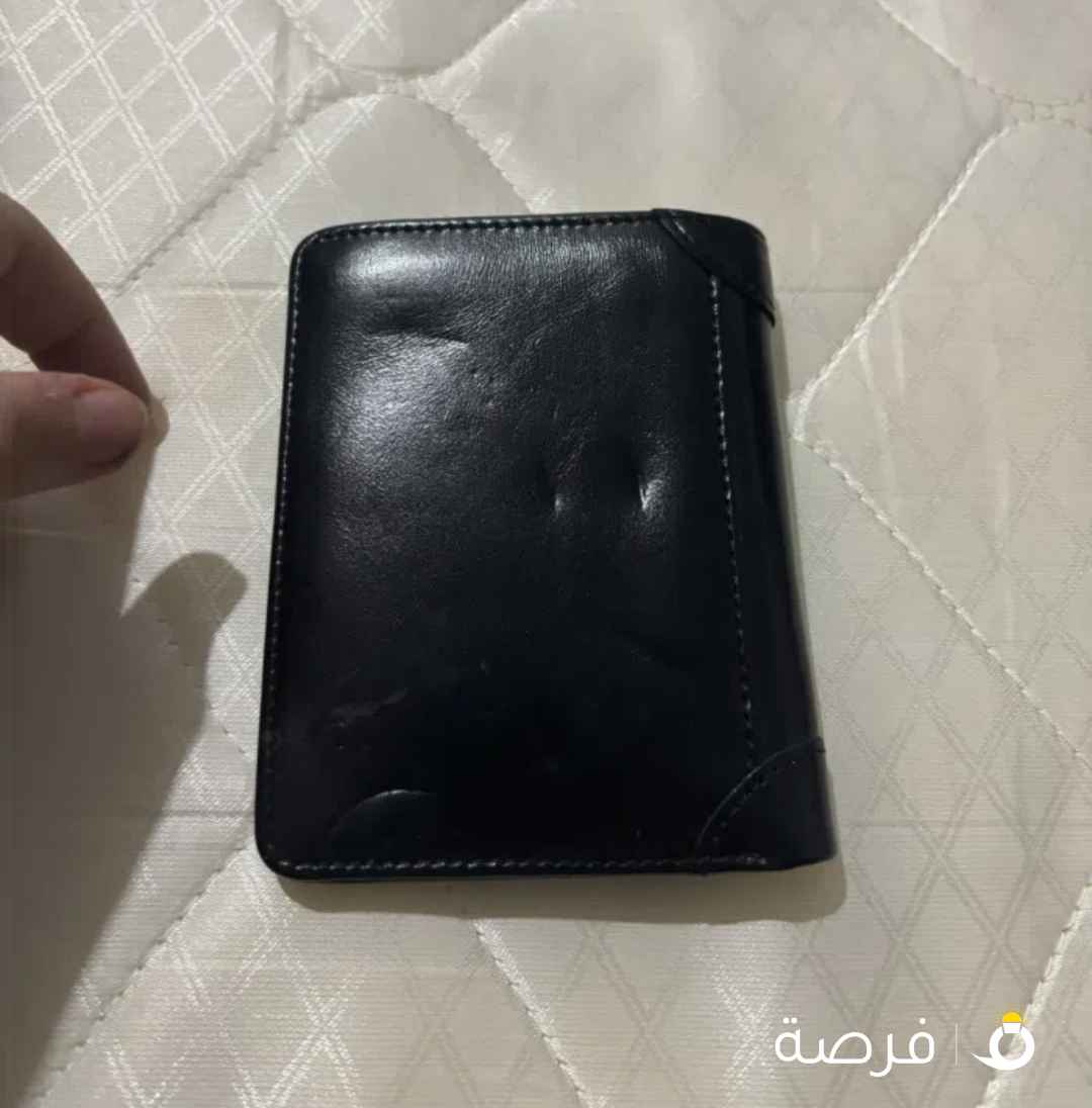 للبيع محفظه ماركه عالميه جلد طبيعي