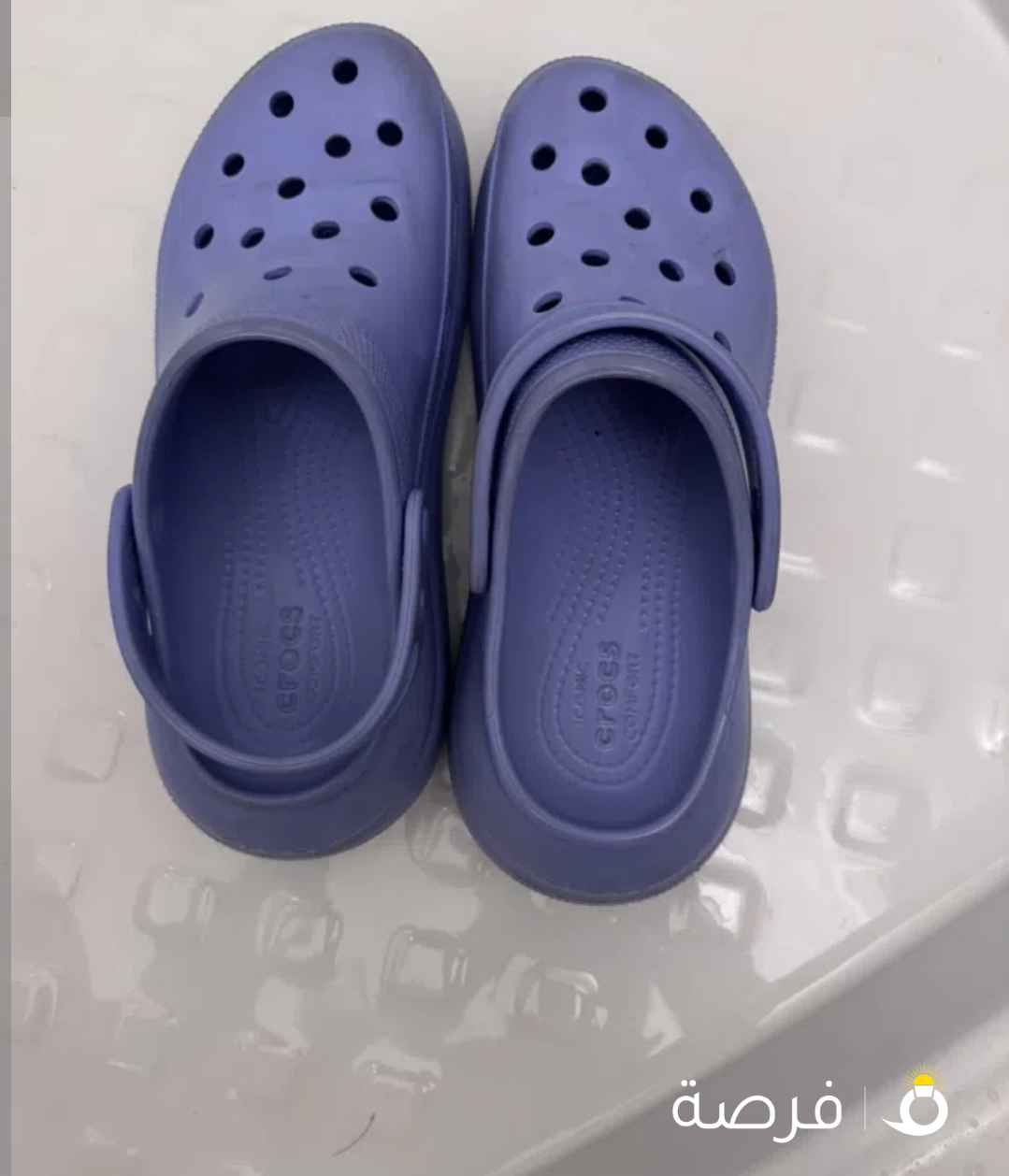42 lavender platform CROCS