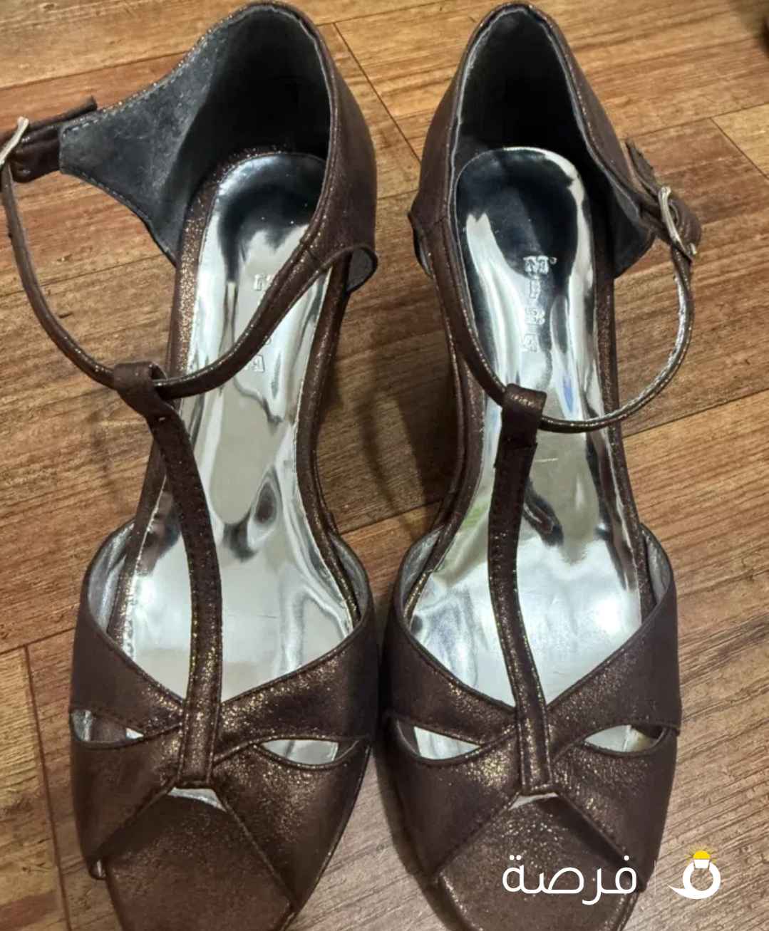 صندل نسائى بحاله ممتازه