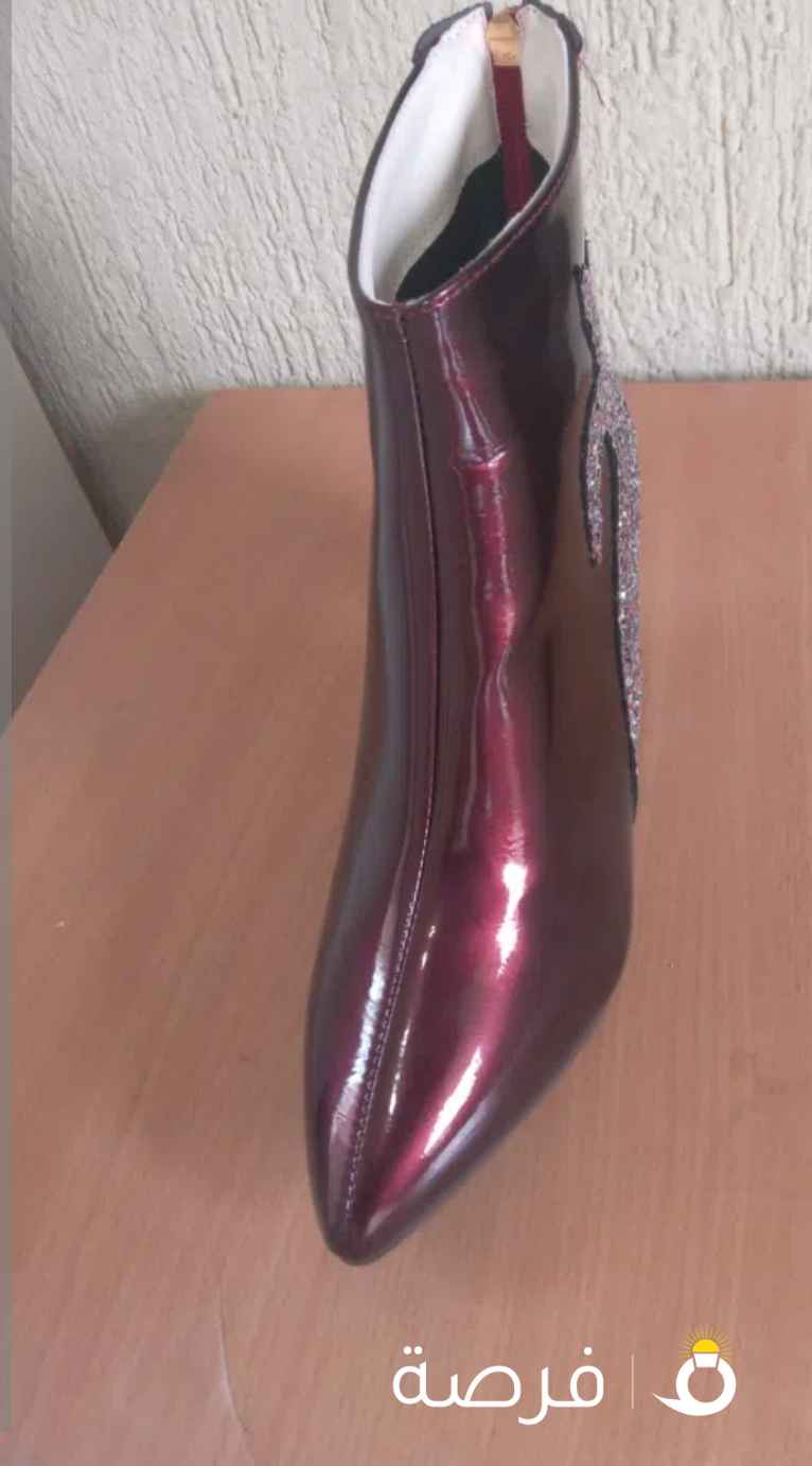 عدد 2 حذاء نسائي