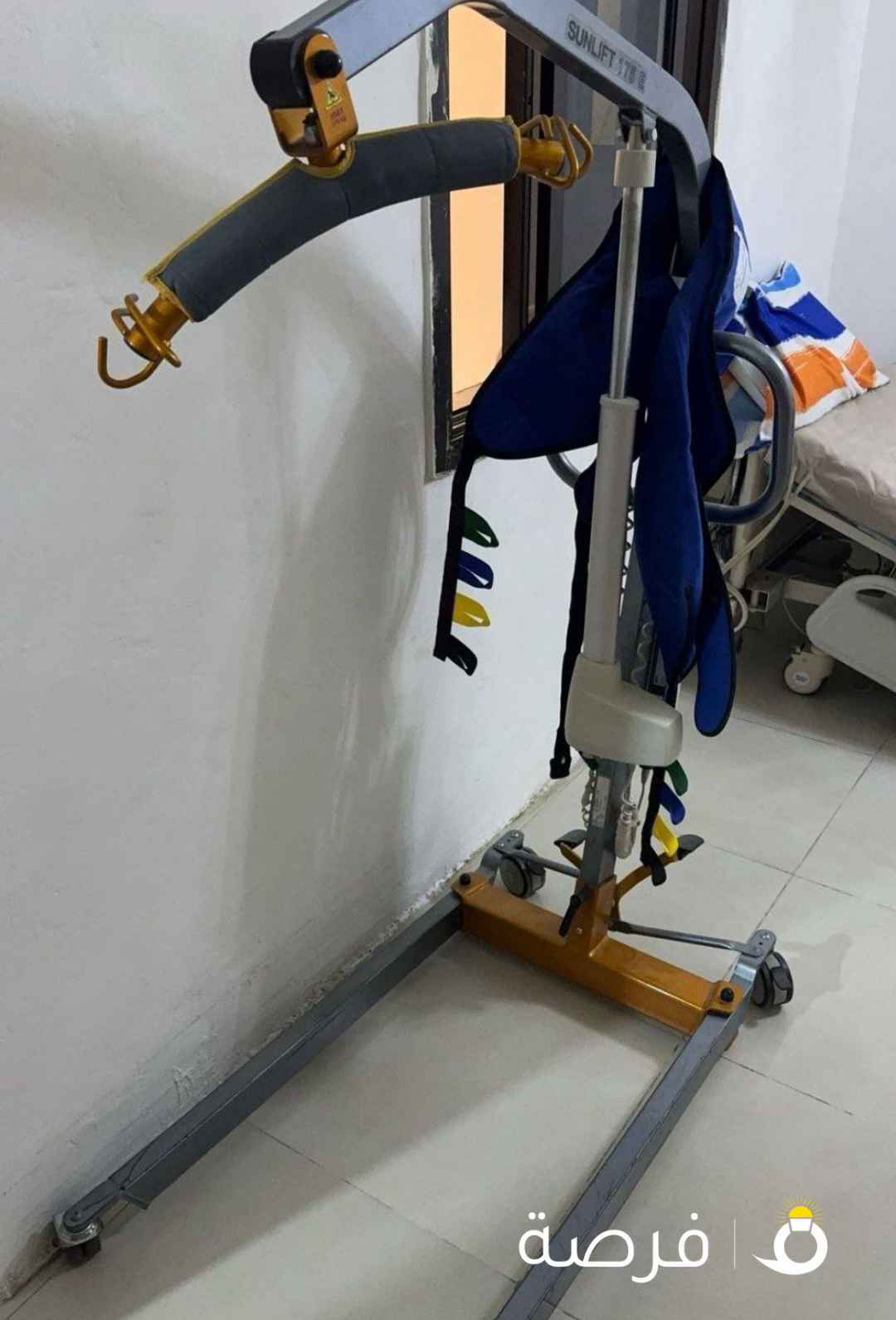 للبيع رافعه لكبار السن وذوي الاحتياجات الخاصه