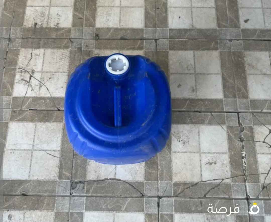 جالونات بلاستيك سعة ⁦⁦25⁩⁩ لتر فارغة، متوفرة بالحبة أو بالجملة
