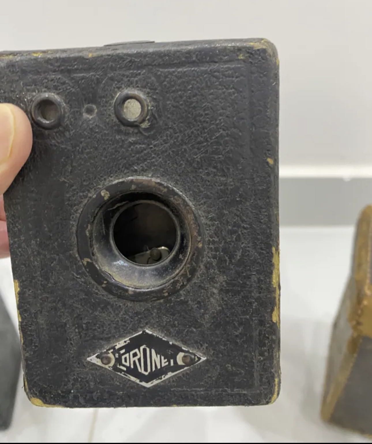 للبيع كامره قديمه جدا بحاله جيده