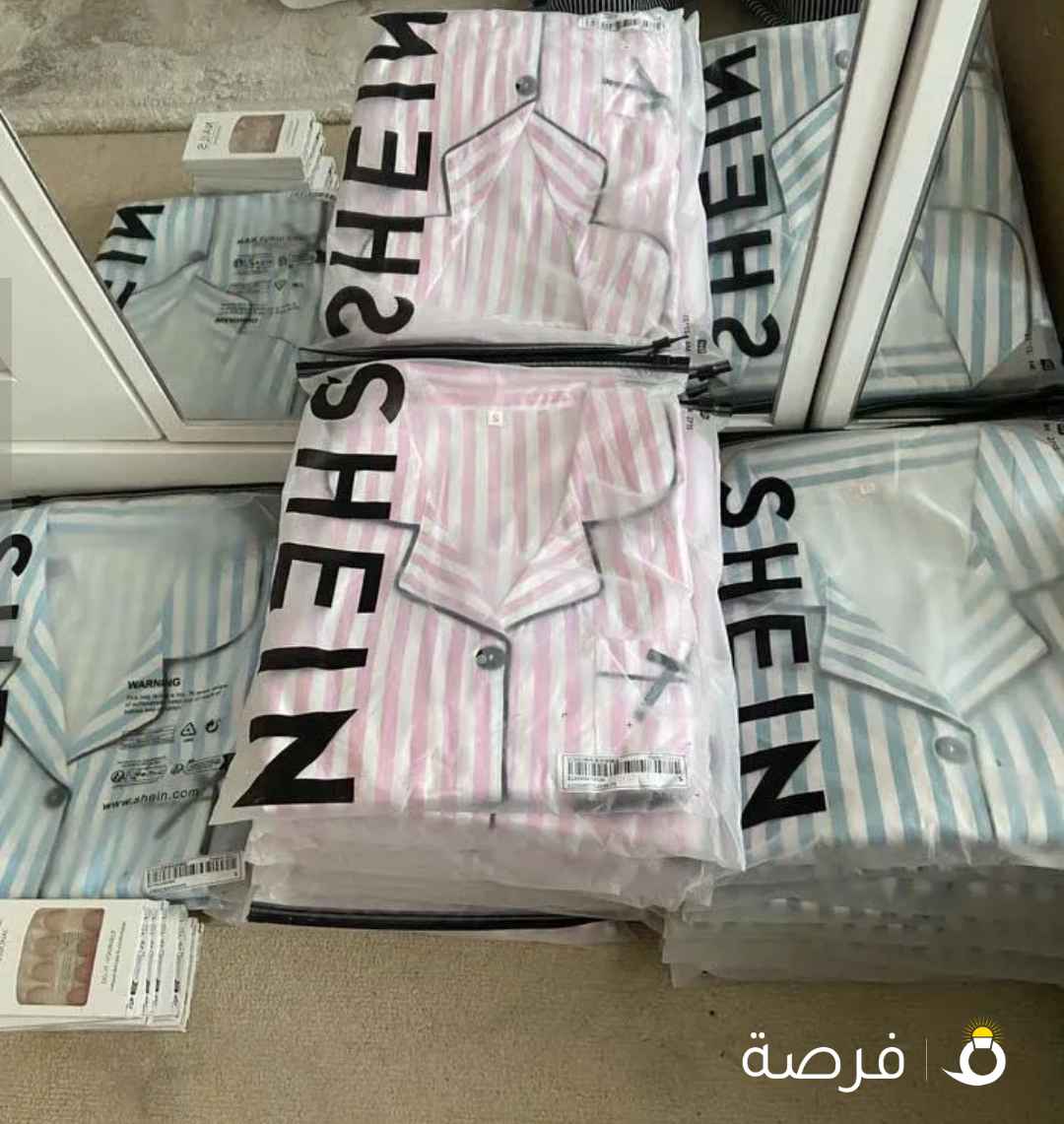 للبيع بجامات نسائيه من شي ان السعر دينارين قابل للمساومة للكميات