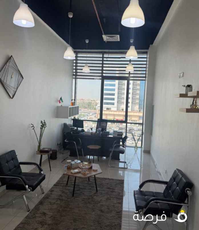 مطلوب موظفة جامعية