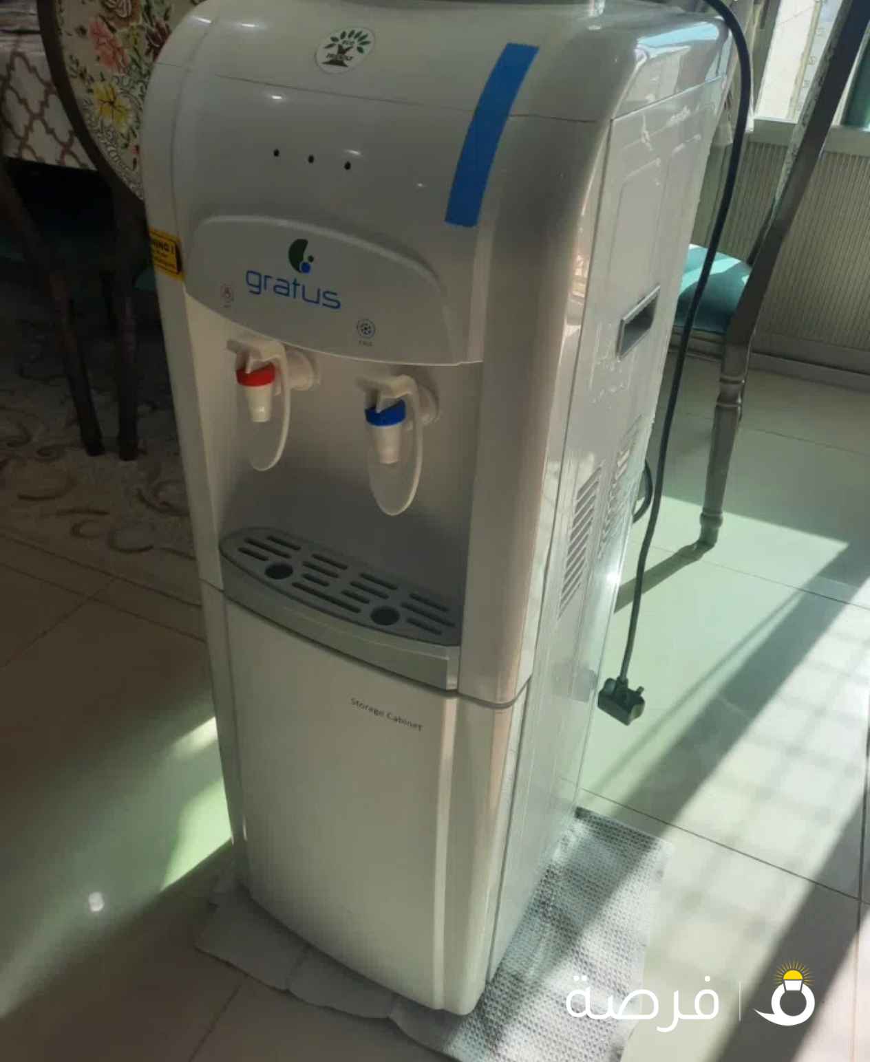 براده ماء مستعمله مع ثلاجه صغيره