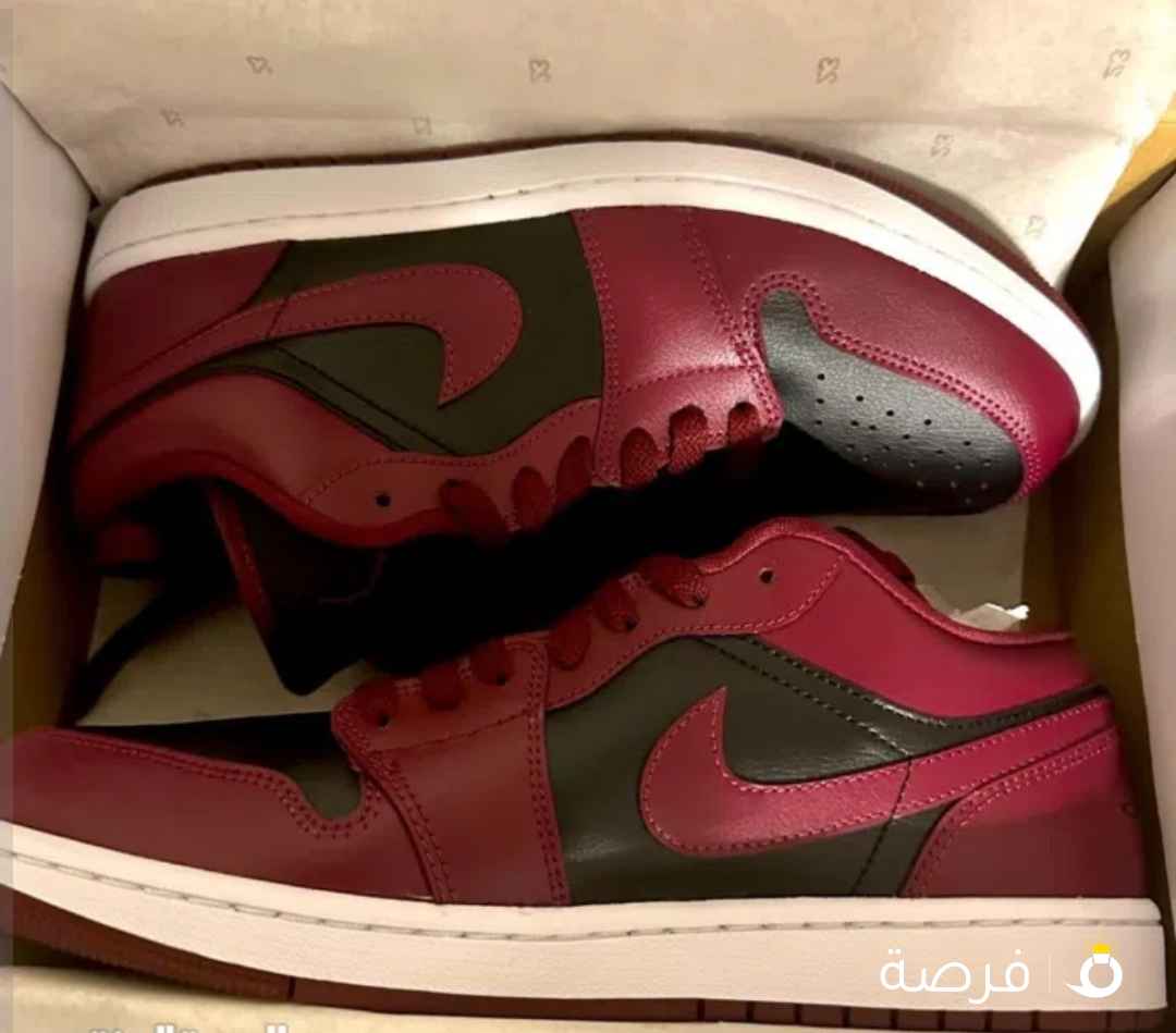 Jordan 1 low Dark Beetroot black