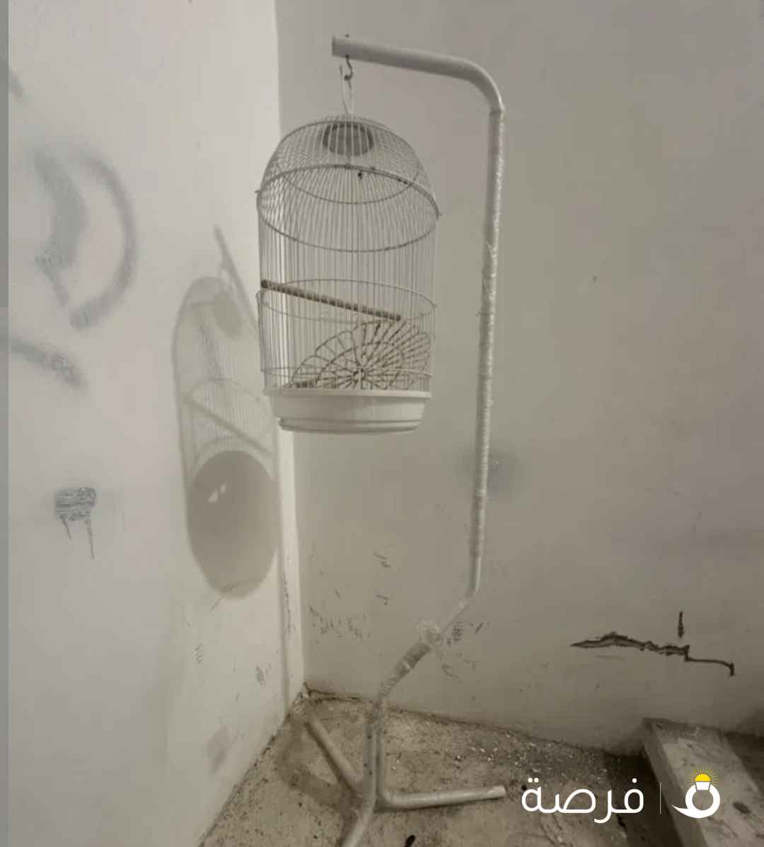قفص طير حاله جيده جدا مقابل للتنظيف والاكل