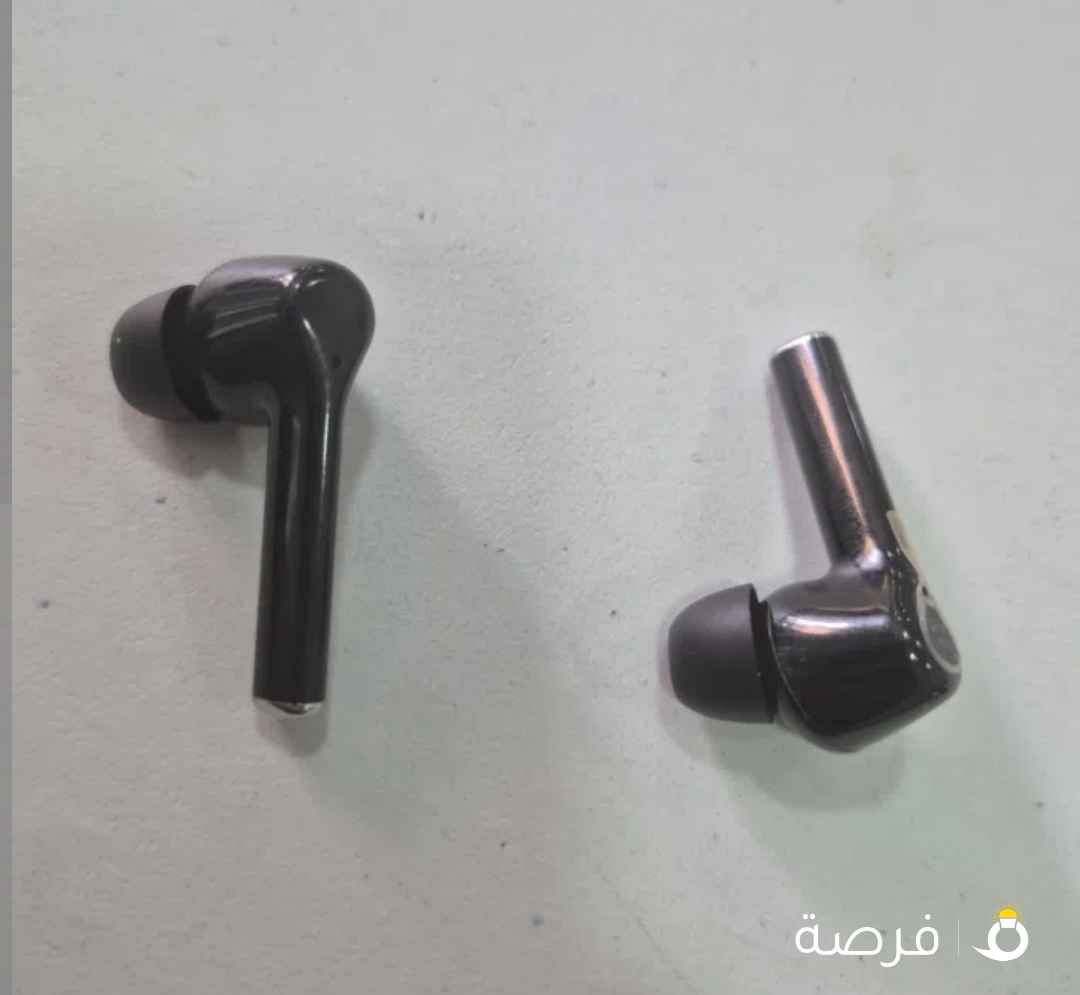 فردتين سماعه فري بدز⁦⁦3⁩⁩ أي