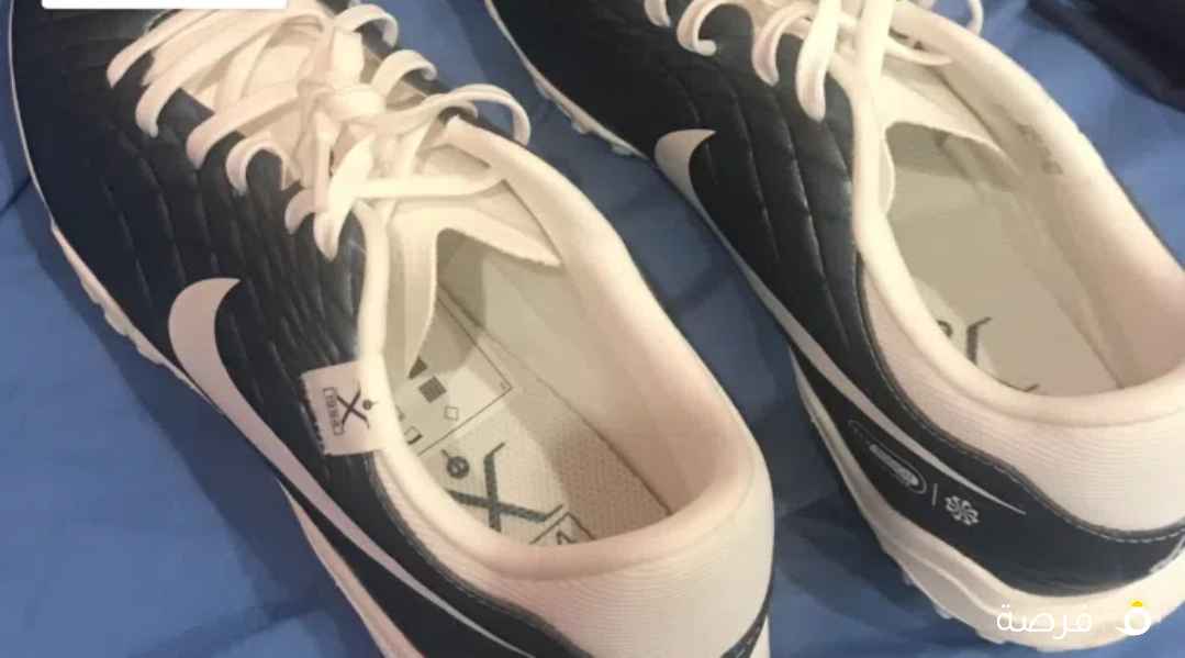حذاء مستعمل حق الرياضه