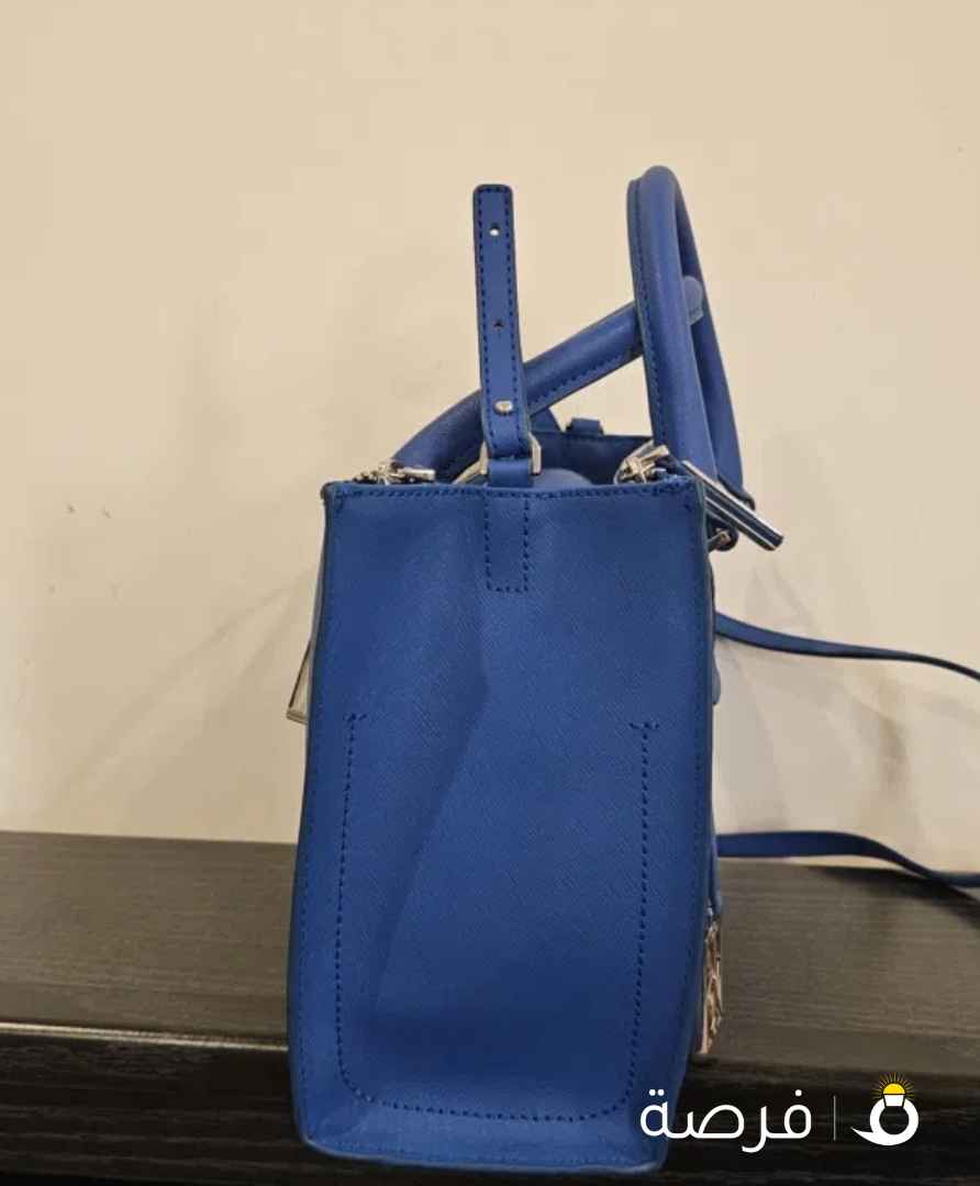 شنطة كالفين كلاين أصلية للبيع ⁦⁦For⁩⁩ ⁦⁦sale⁩⁩, ⁦⁦Calvin⁩⁩ ⁦⁦Klein⁩⁩ ⁦⁦Handbag⁩⁩