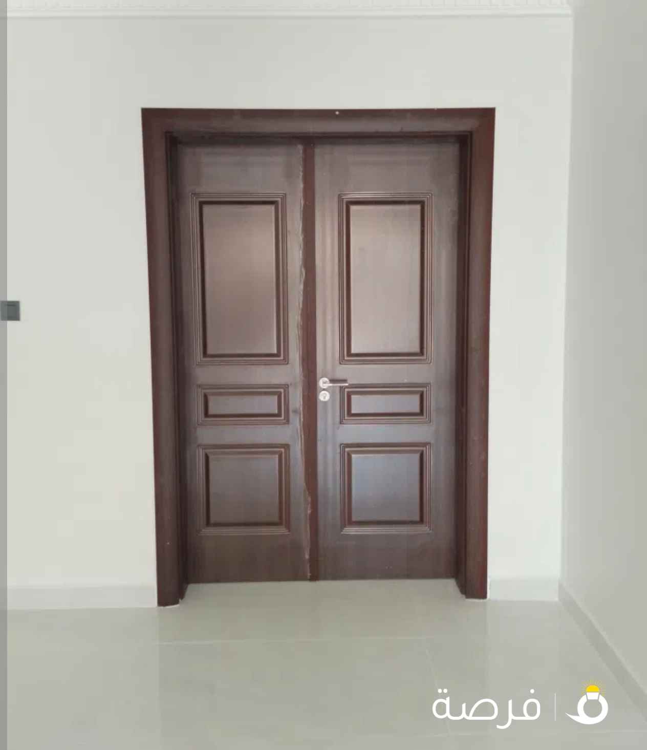 نجار أبواب محترف بالكويت – صيانة وتركيب جميع أنواع الأبواب والديكورات وبديل الخشب والشيبورد بجوده عا