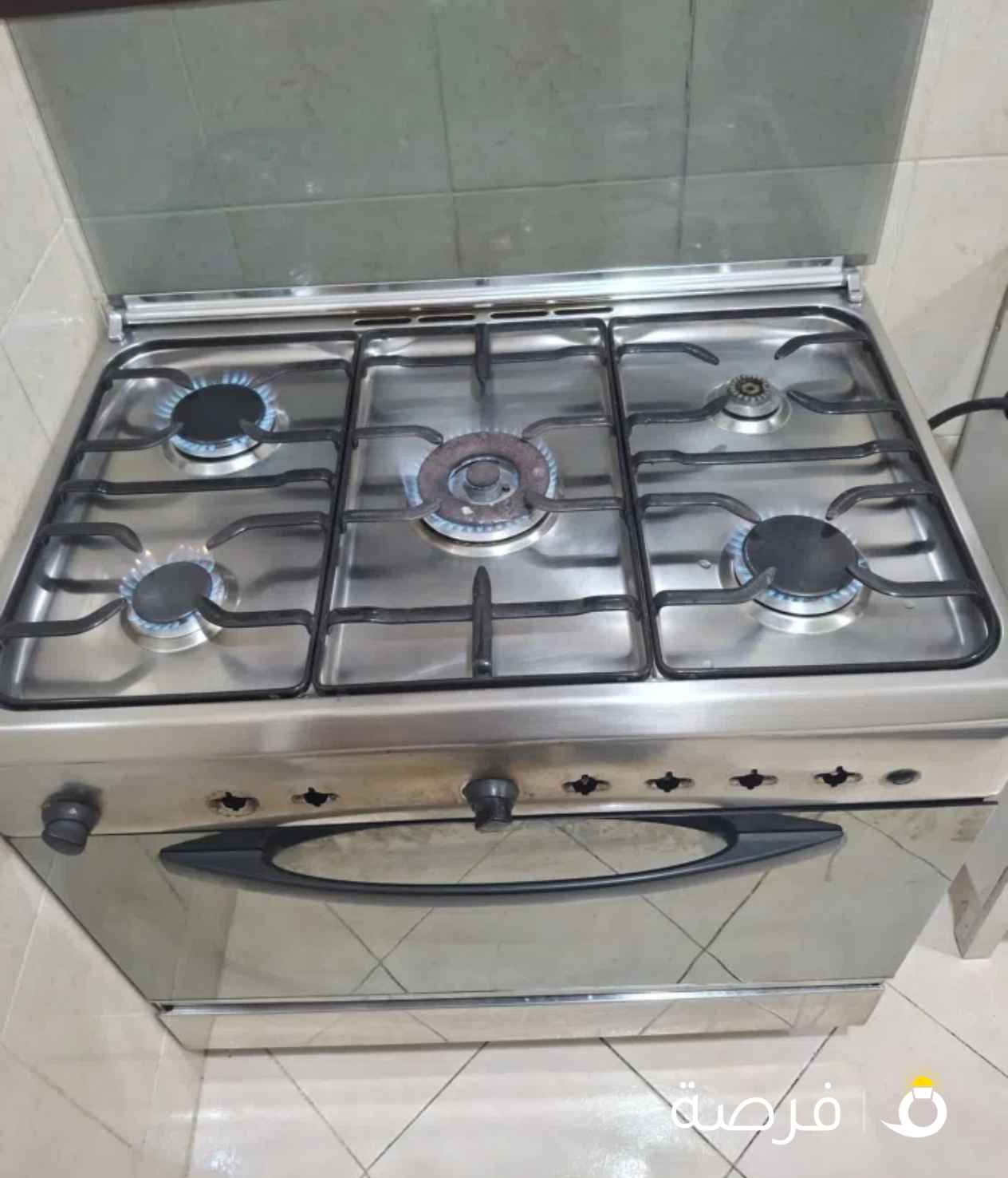 غاز ارستون ايطالي بحاله جيده