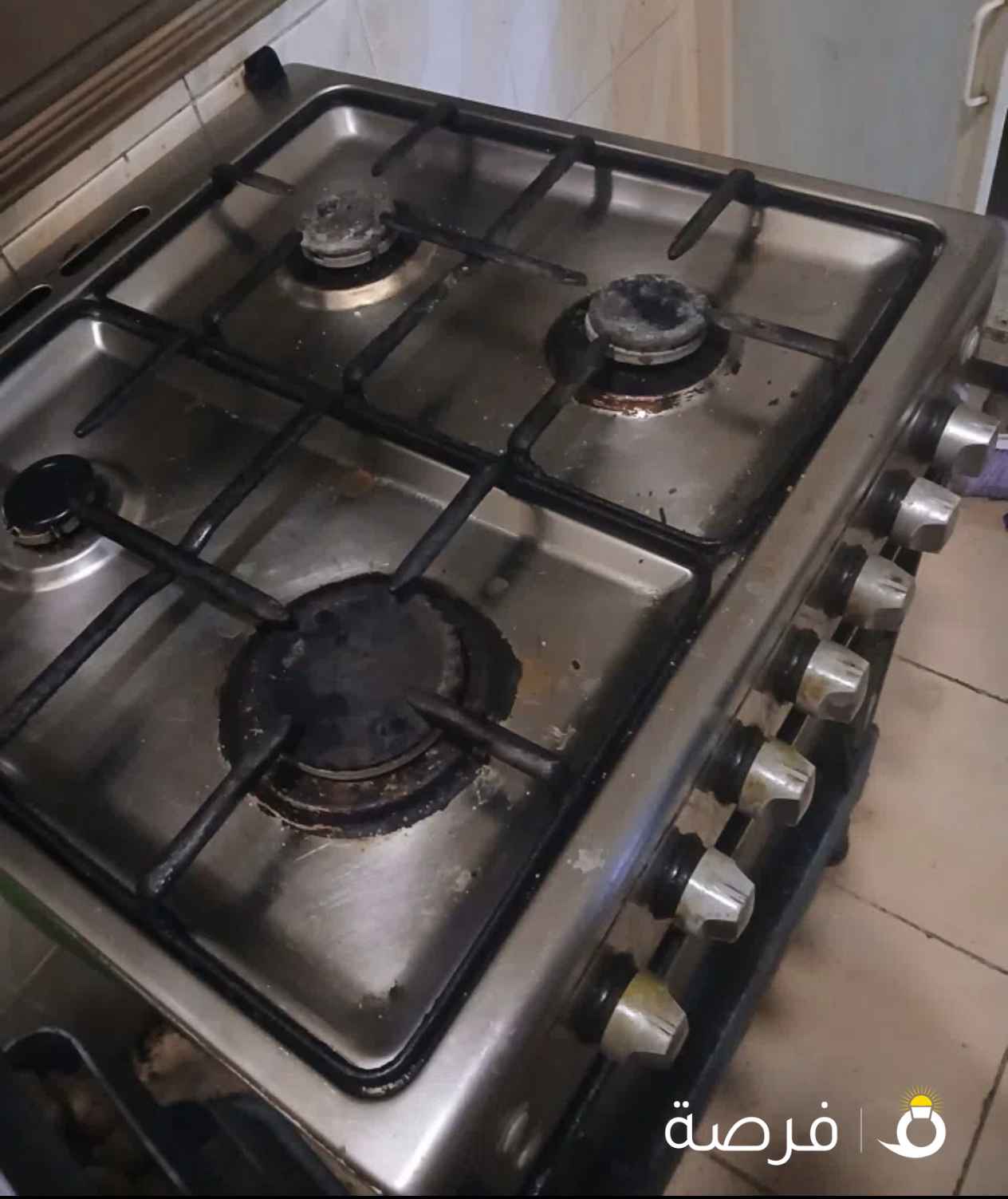 فرن اربع عيون بحاله جيده